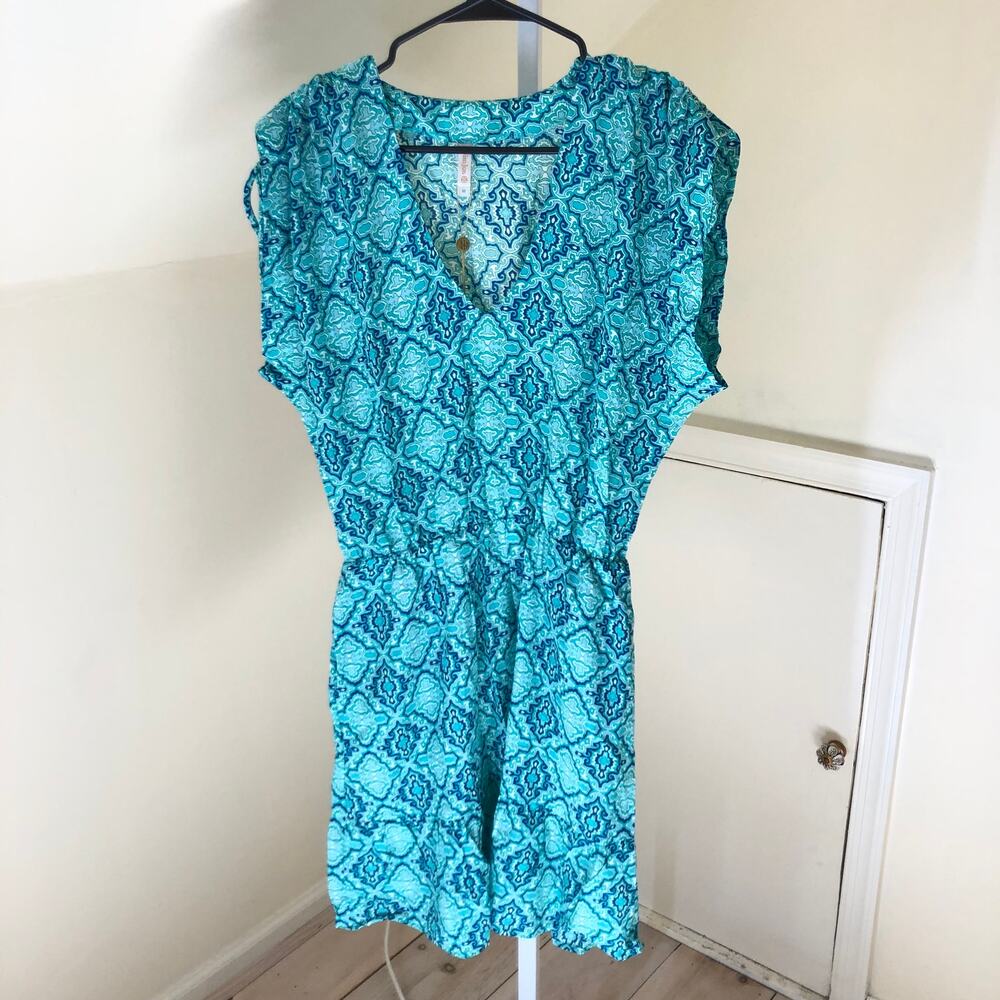 Helen Jon NWT Women's Marbella Tile V-Neck Dress Size M - Picture 2 of 13